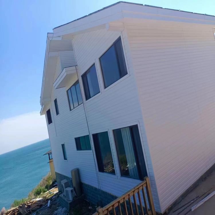 बाहरी दीवारों के लिए पीवीसी क्लैडिंग